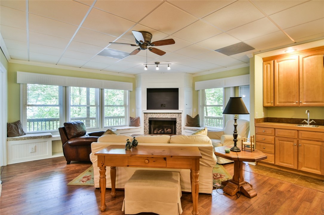 212 Wynmere Way Seneca, SC 29672 - Photo 38 of 46 Gallery Image 38