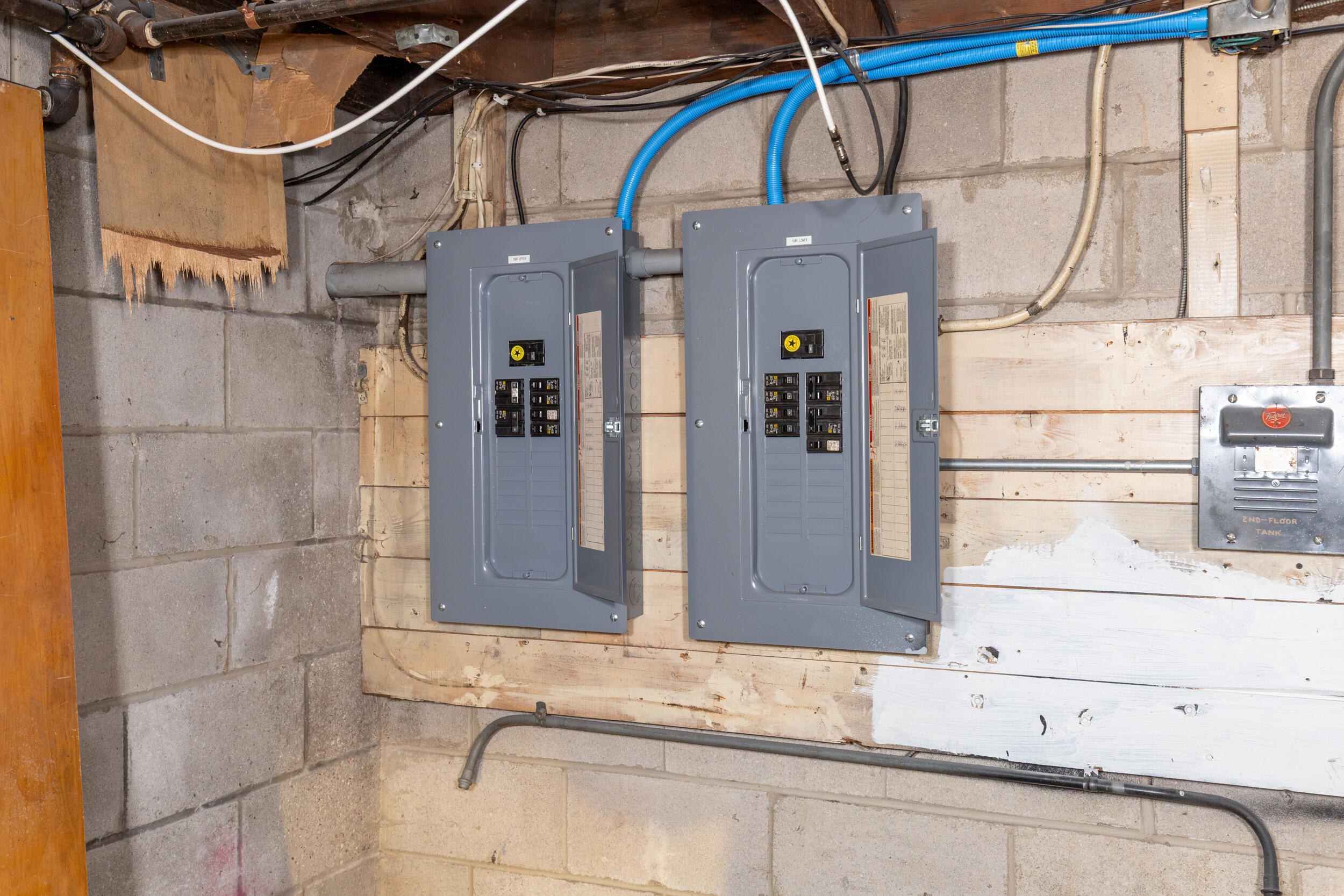 1809 Madison Street Manitowoc, WI 54220 - Photo 20 of 24 photo feb 25 2026, 11 35 37 pm