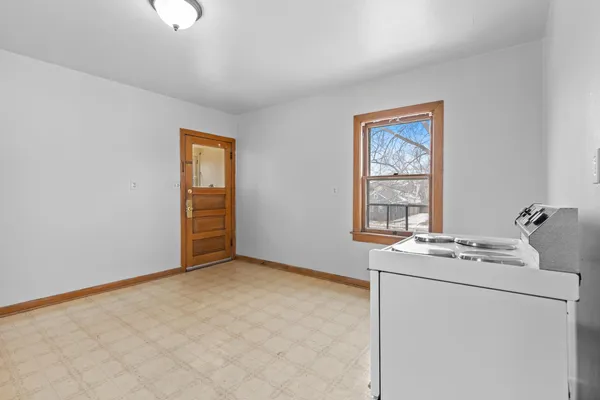 $184,900 | 1809 Madison Street, Manitowoc, WI 54220