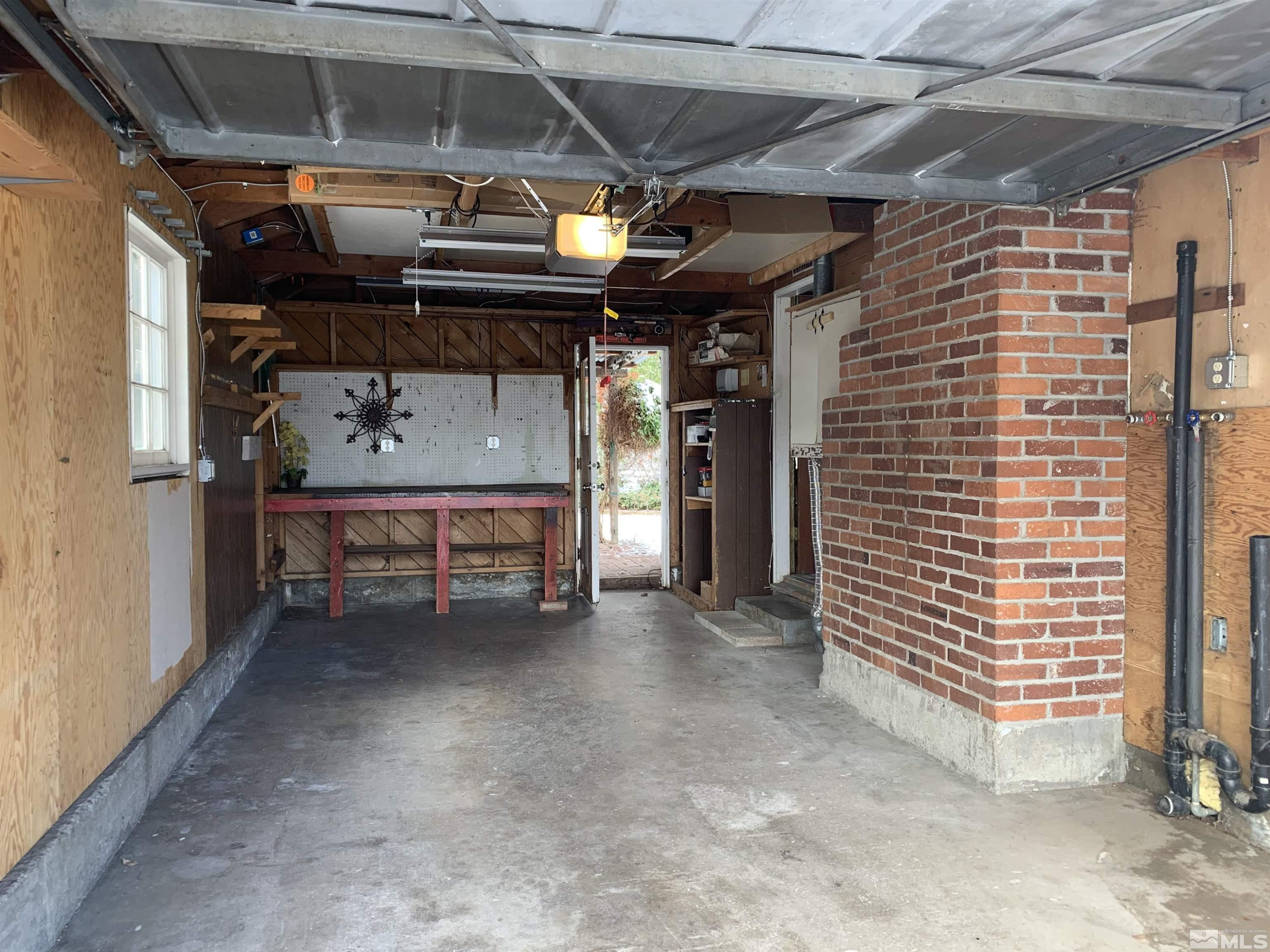 895 Lodge Avenue Reno, NV 89503 - Photo 27 of 28 a view of room with window