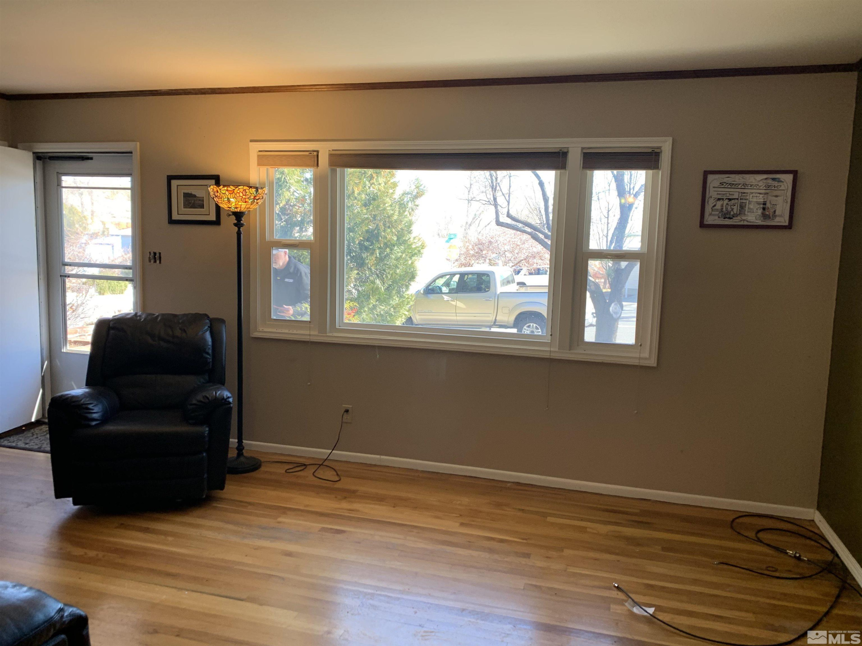 895 Lodge Avenue Reno, NV 89503 - Photo 28 of 28 a view of a livingroom with furniture and windows