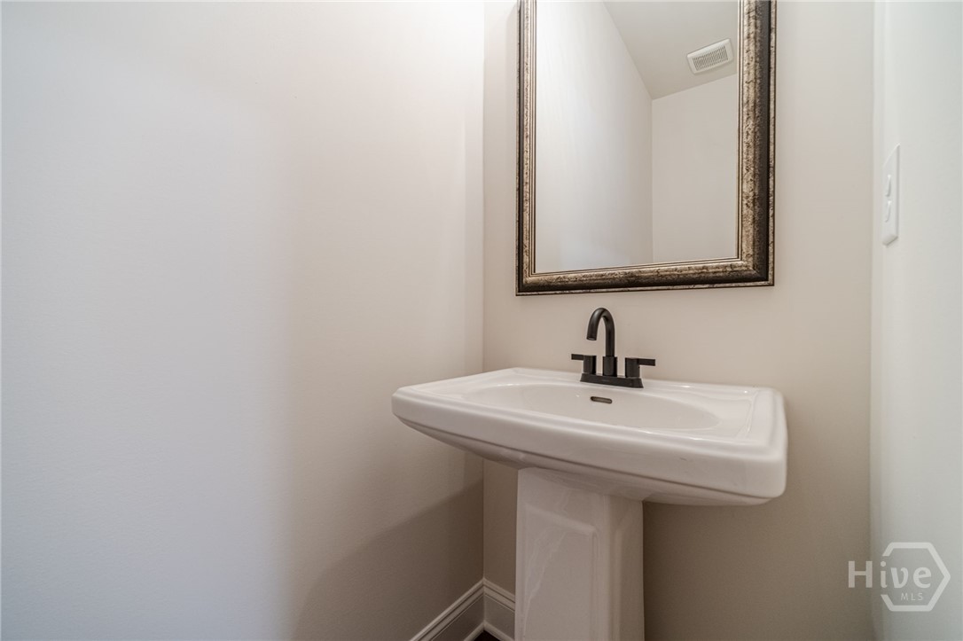 257 Pinewood Drive Covington, GA 30014 - Photo 30 of 48