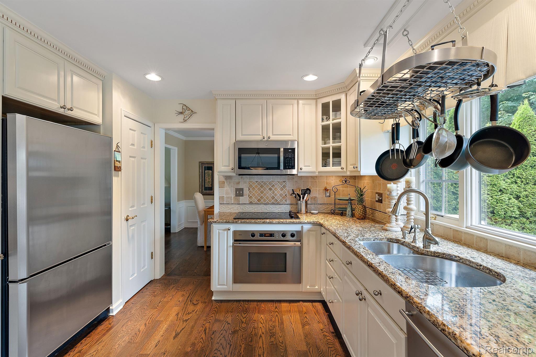 1228 Thames Drive Rochester, MI 48307 - Photo 17 of 34 Gallery Image 17