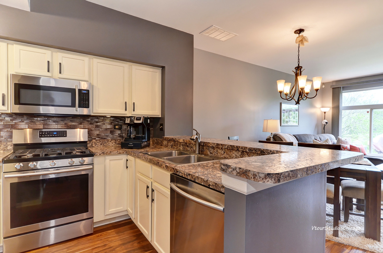 8289 Ripple Ridge, Unit 8289 Darien, IL 60561 - Photo 5 of 25