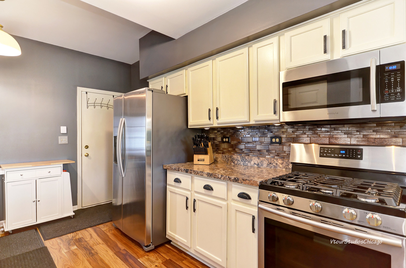 8289 Ripple Ridge, Unit 8289 Darien, IL 60561 - Photo 7 of 25