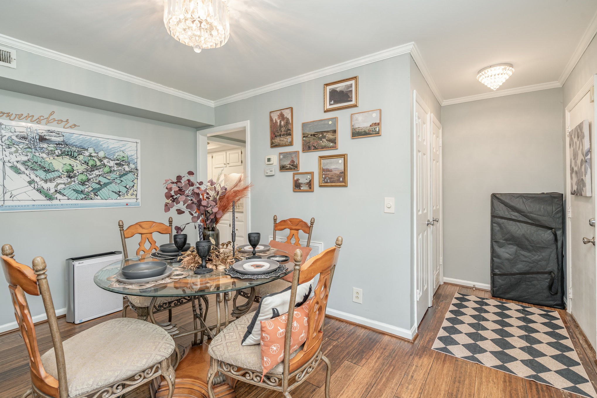 4001 Anderson Road, Unit B124 Nashville, TN 37217 - Photo 7 of 36 a dining room with furniture and window