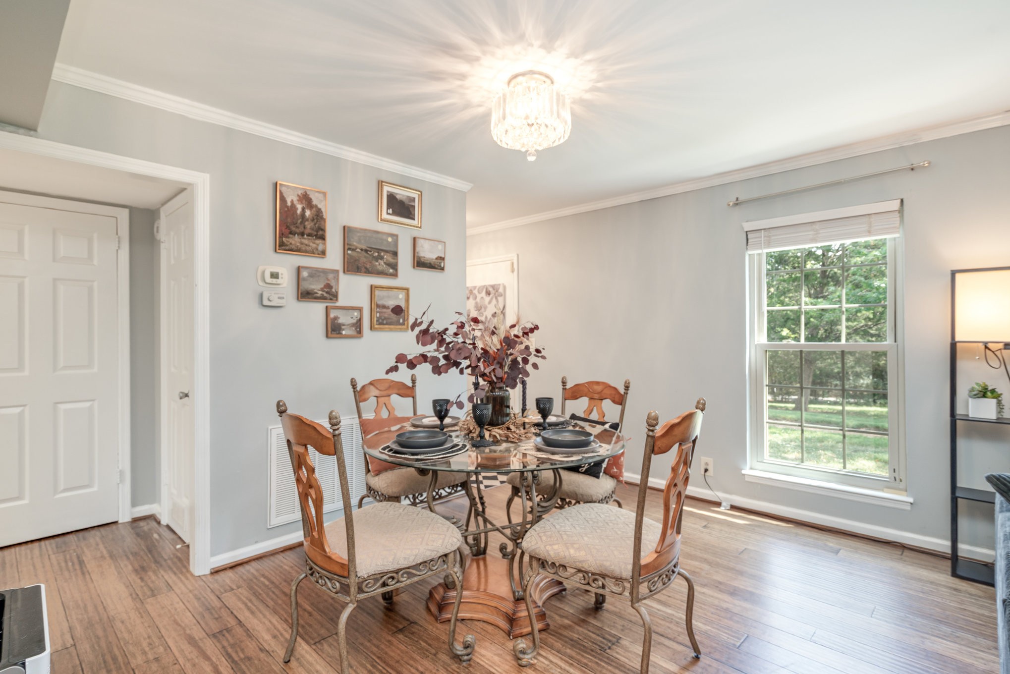 4001 Anderson Road, Unit B124 Nashville, TN 37217 - Photo 8 of 36 a dining room with furniture and window