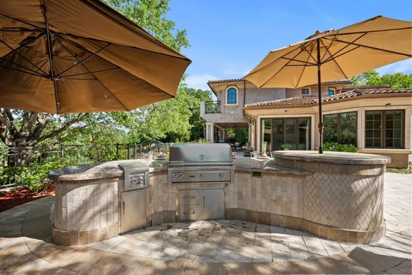 $9,500,000 | 15301 Robin Anne Lane, Monte Sereno, CA 95030
