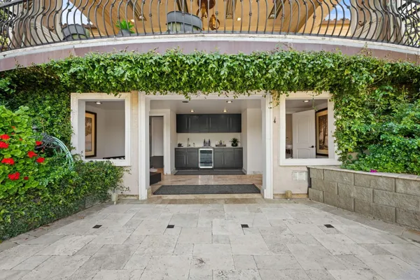 $9,500,000 | 15301 Robin Anne Lane, Monte Sereno, CA 95030