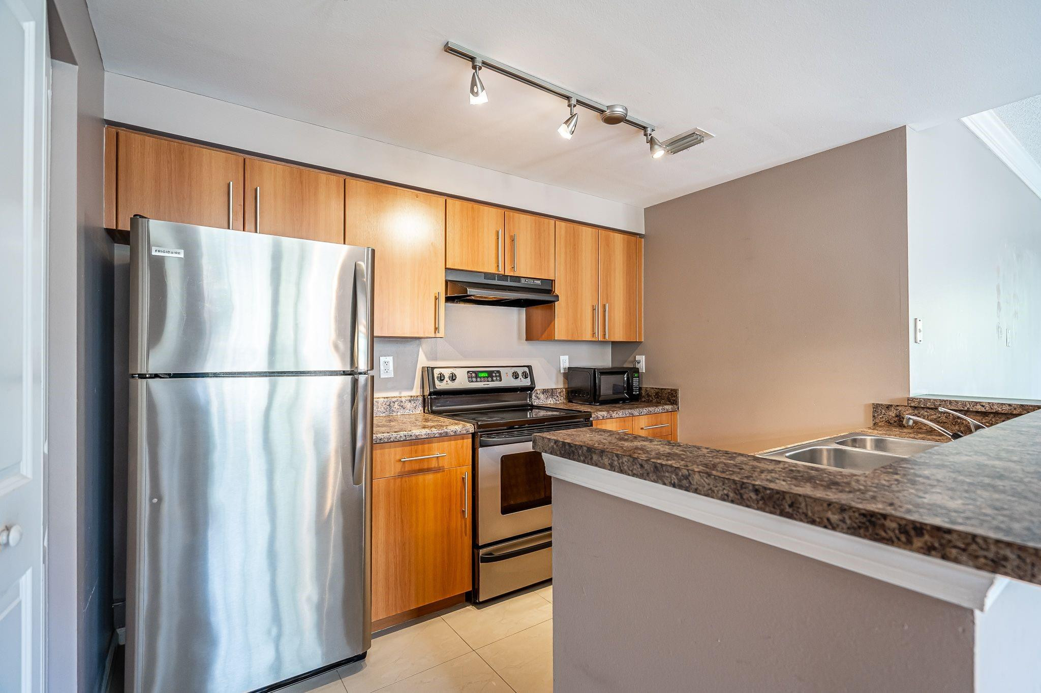 5840 West Sample Road, Unit 301 Coral Springs, FL 33067 - Photo 4 of 19 Photo 4