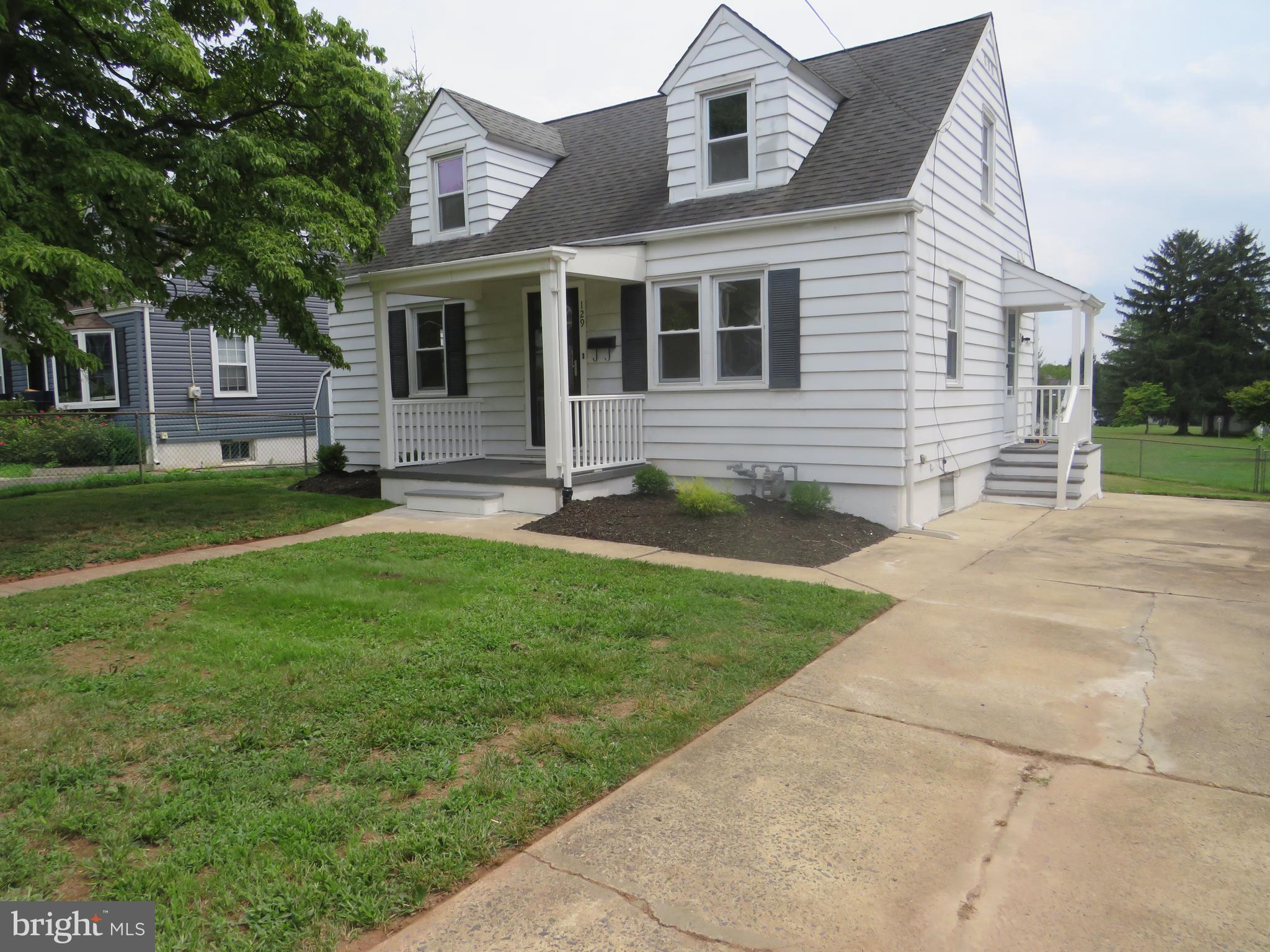 129 Central Avenue Ewing, NJ 08628 - Photo 1 of 43