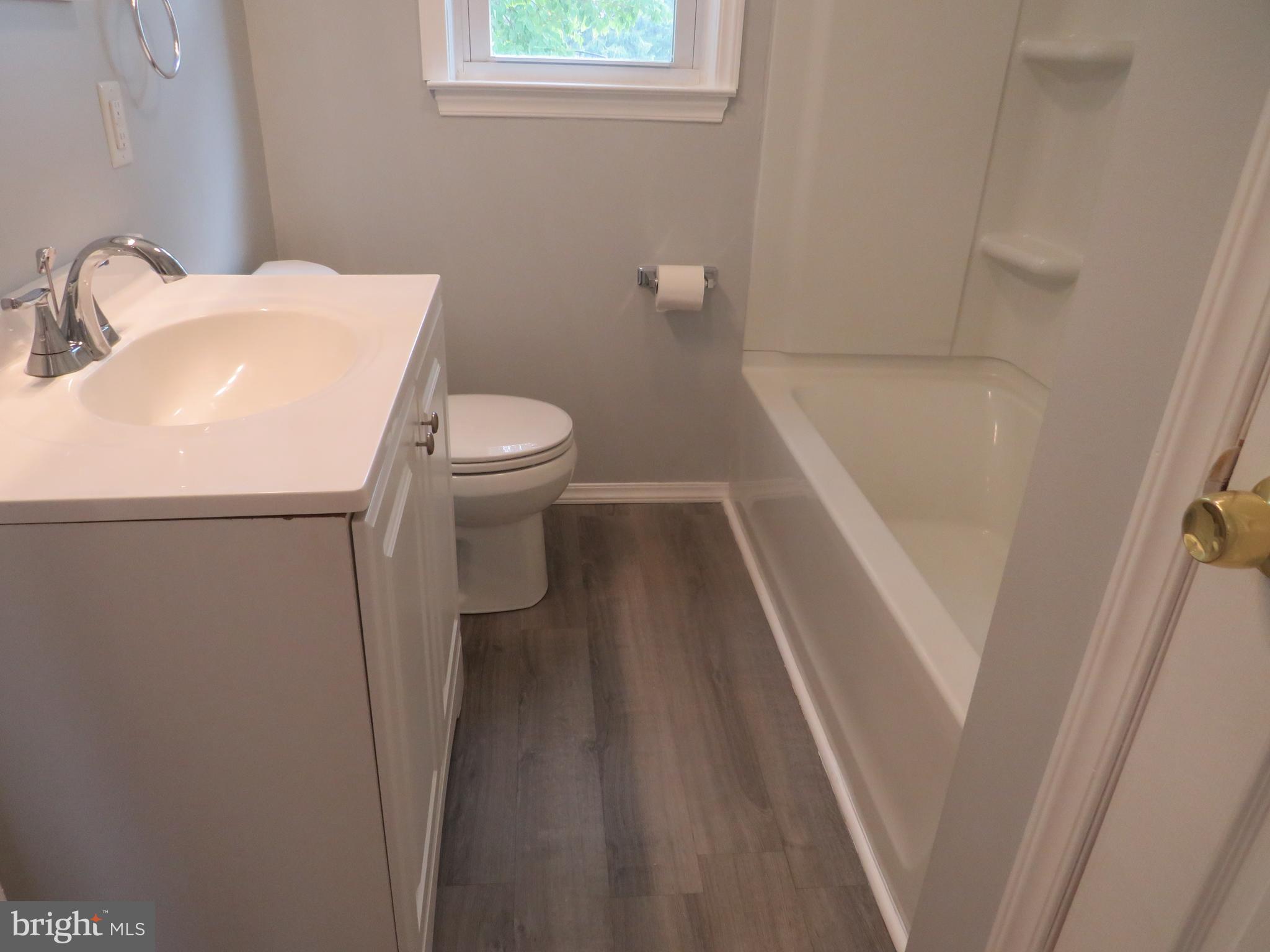 129 Central Avenue Ewing, NJ 08628 - Photo 17 of 43