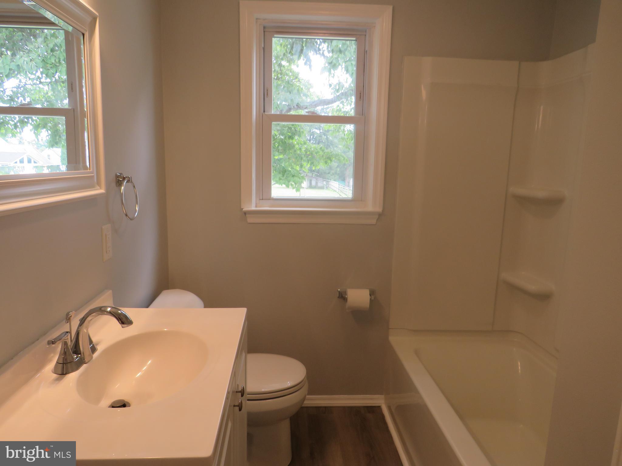 129 Central Avenue Ewing, NJ 08628 - Photo 18 of 43