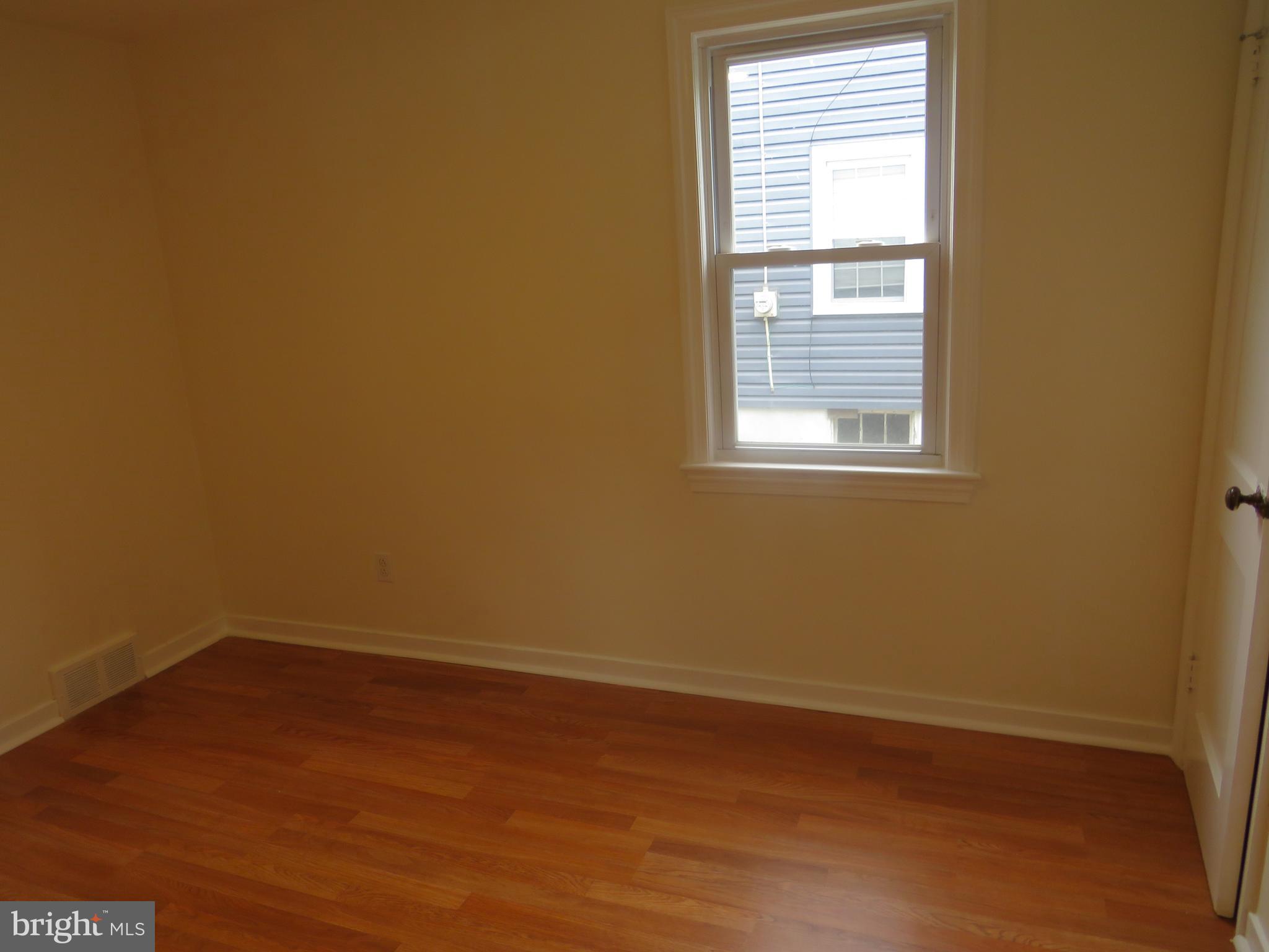 129 Central Avenue Ewing, NJ 08628 - Photo 21 of 43
