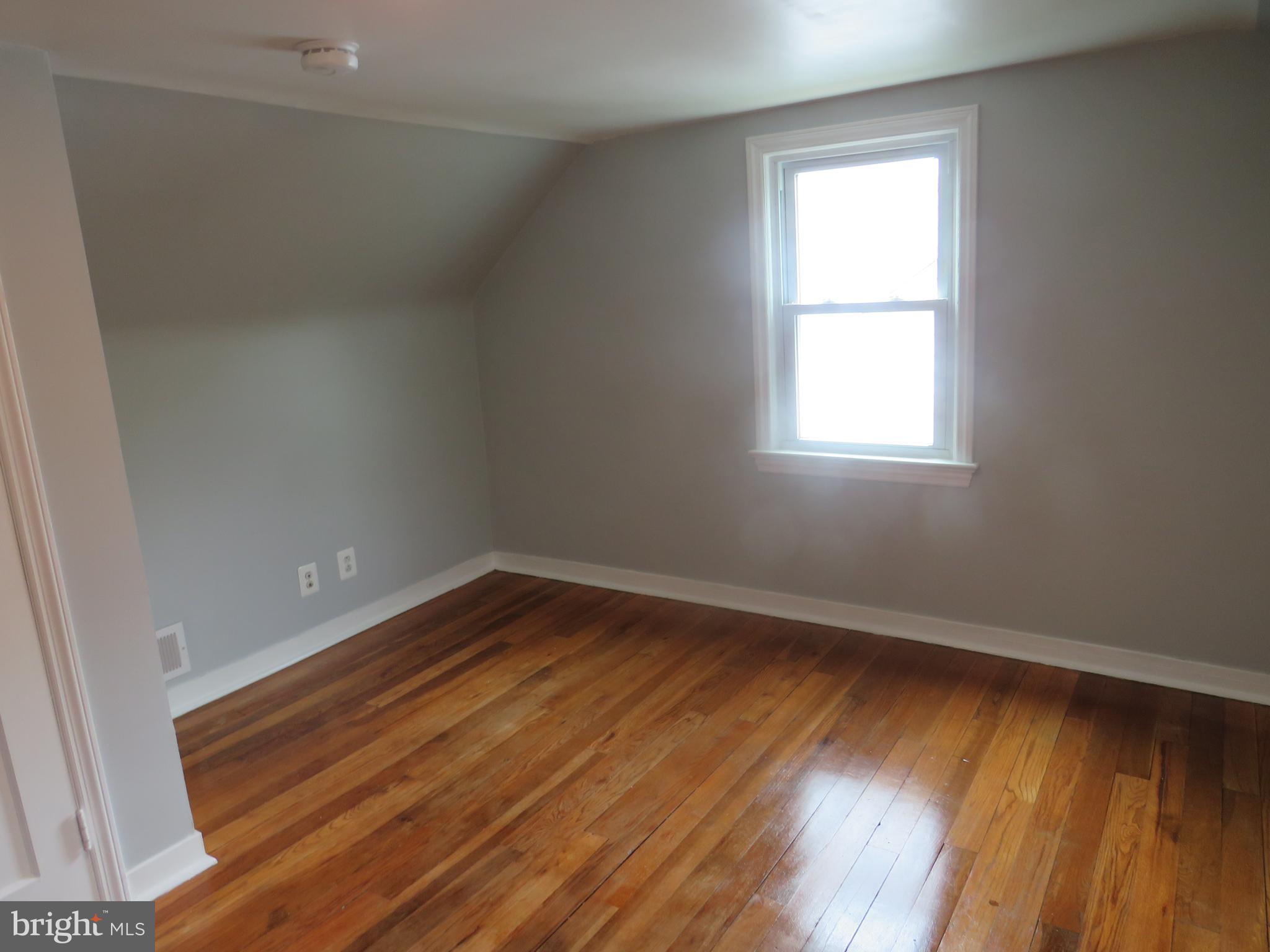 129 Central Avenue Ewing, NJ 08628 - Photo 23 of 43