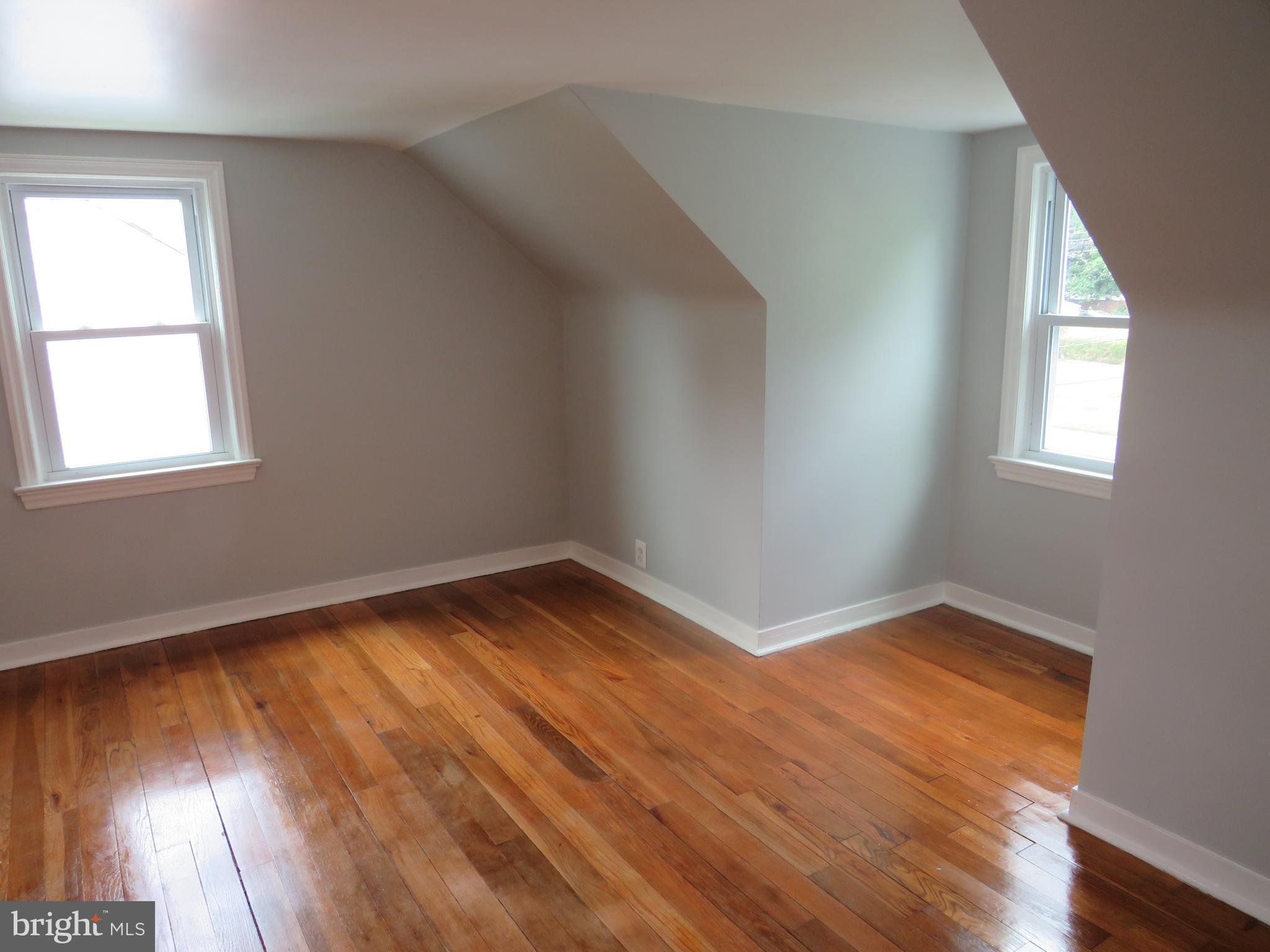 129 Central Avenue Ewing, NJ 08628 - Photo 28 of 43