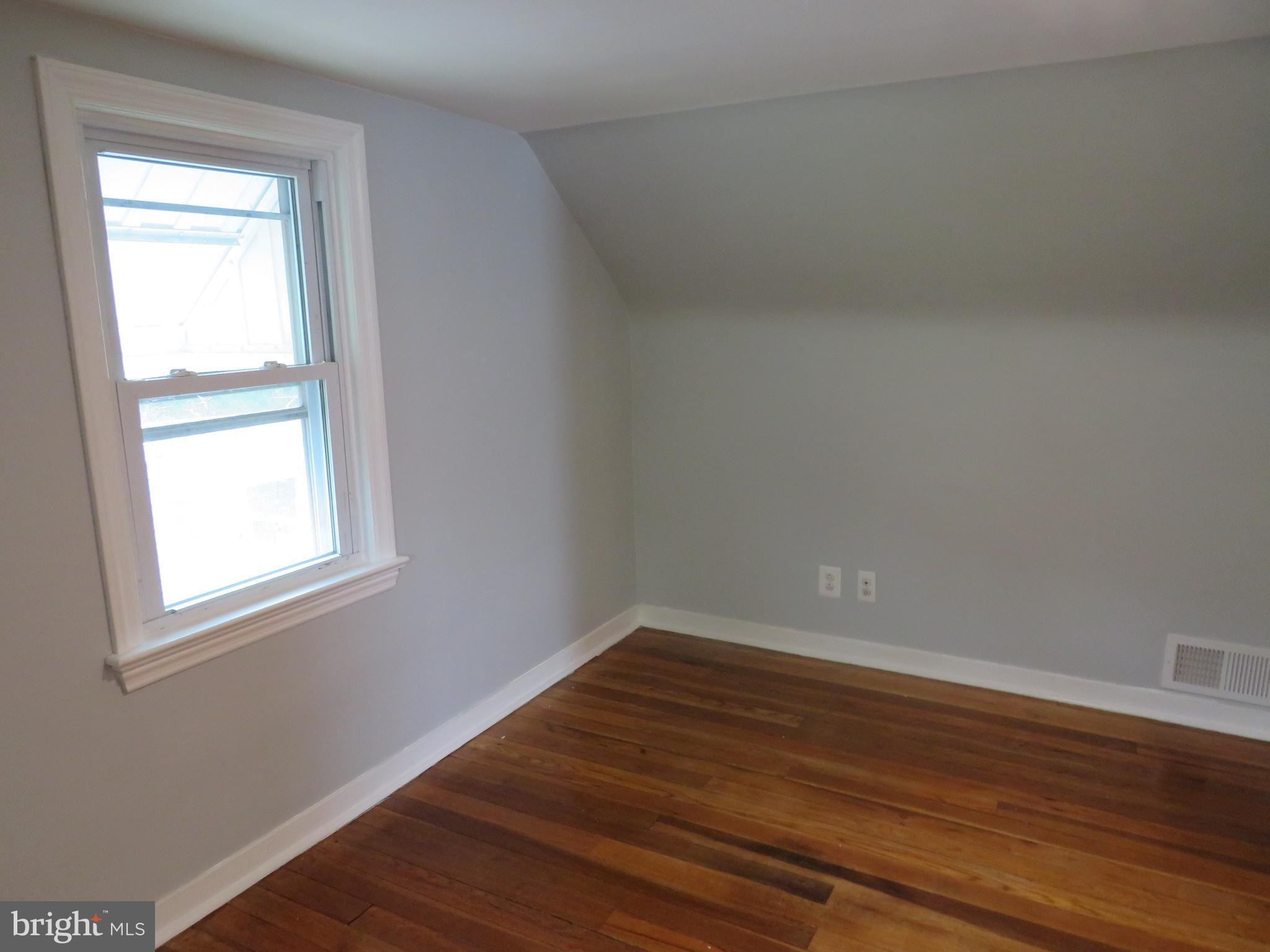 129 Central Avenue Ewing, NJ 08628 - Photo 30 of 43