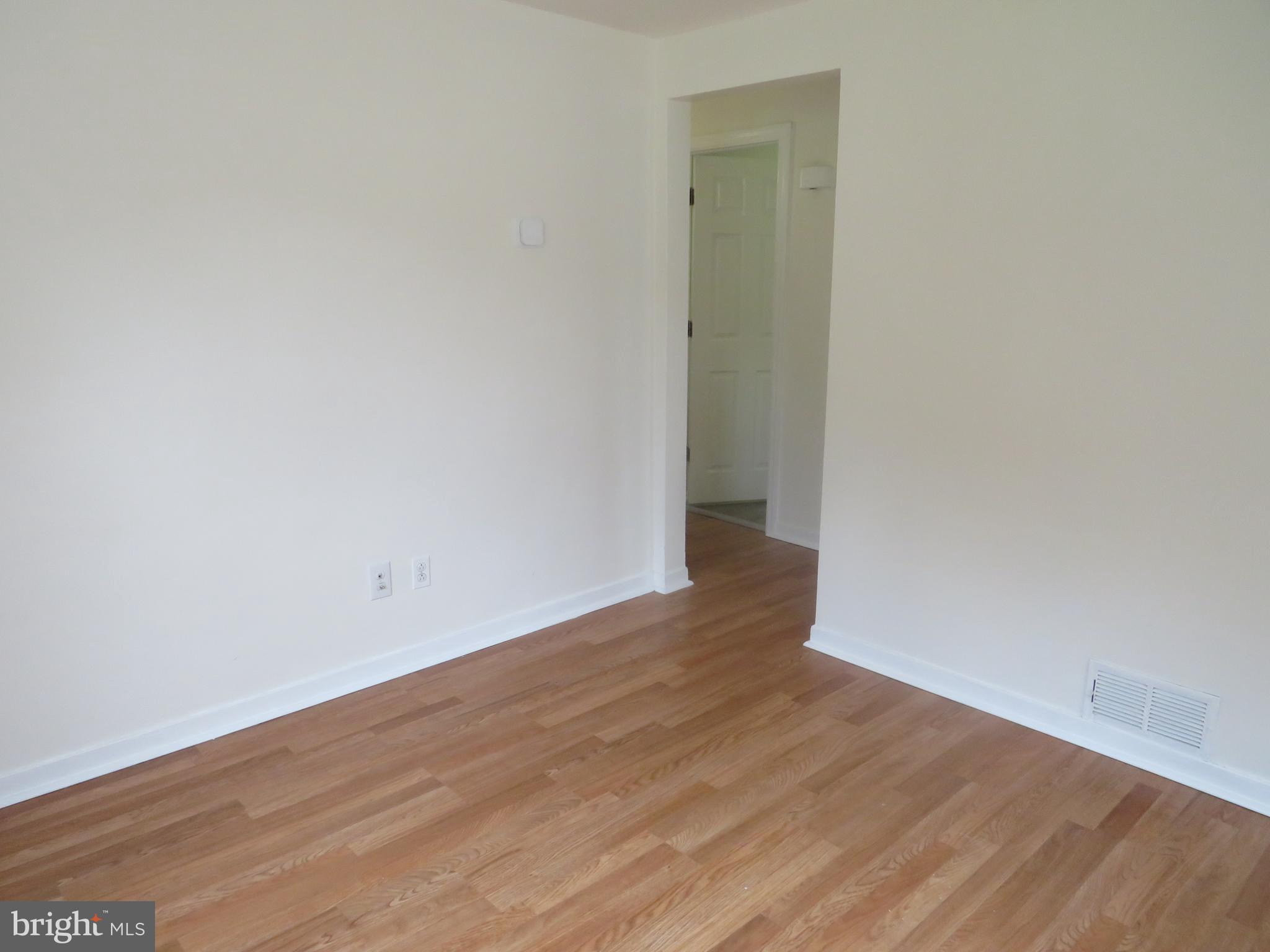 129 Central Avenue Ewing, NJ 08628 - Photo 10 of 43