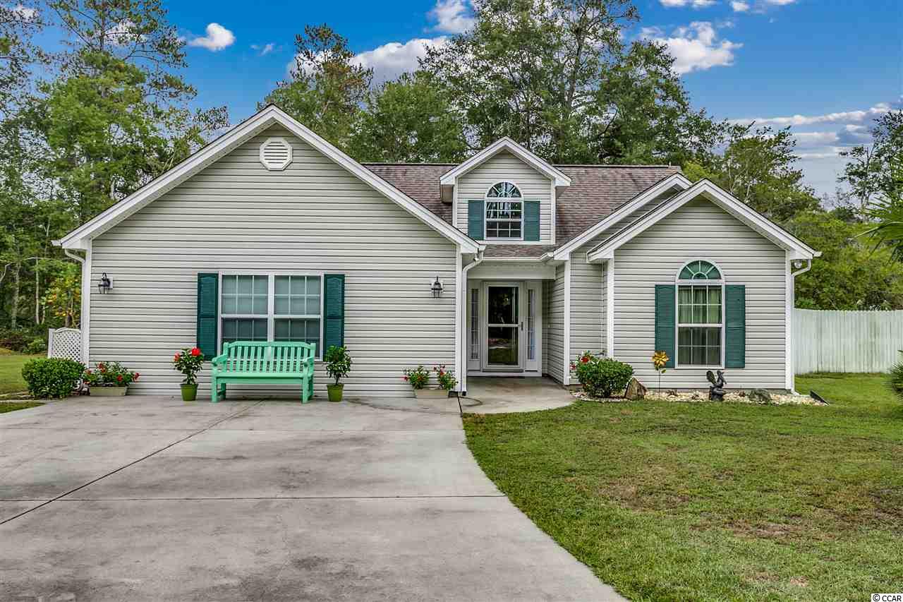 944 Barrett Street Loris, SC 29569 - Photo 2 of 24