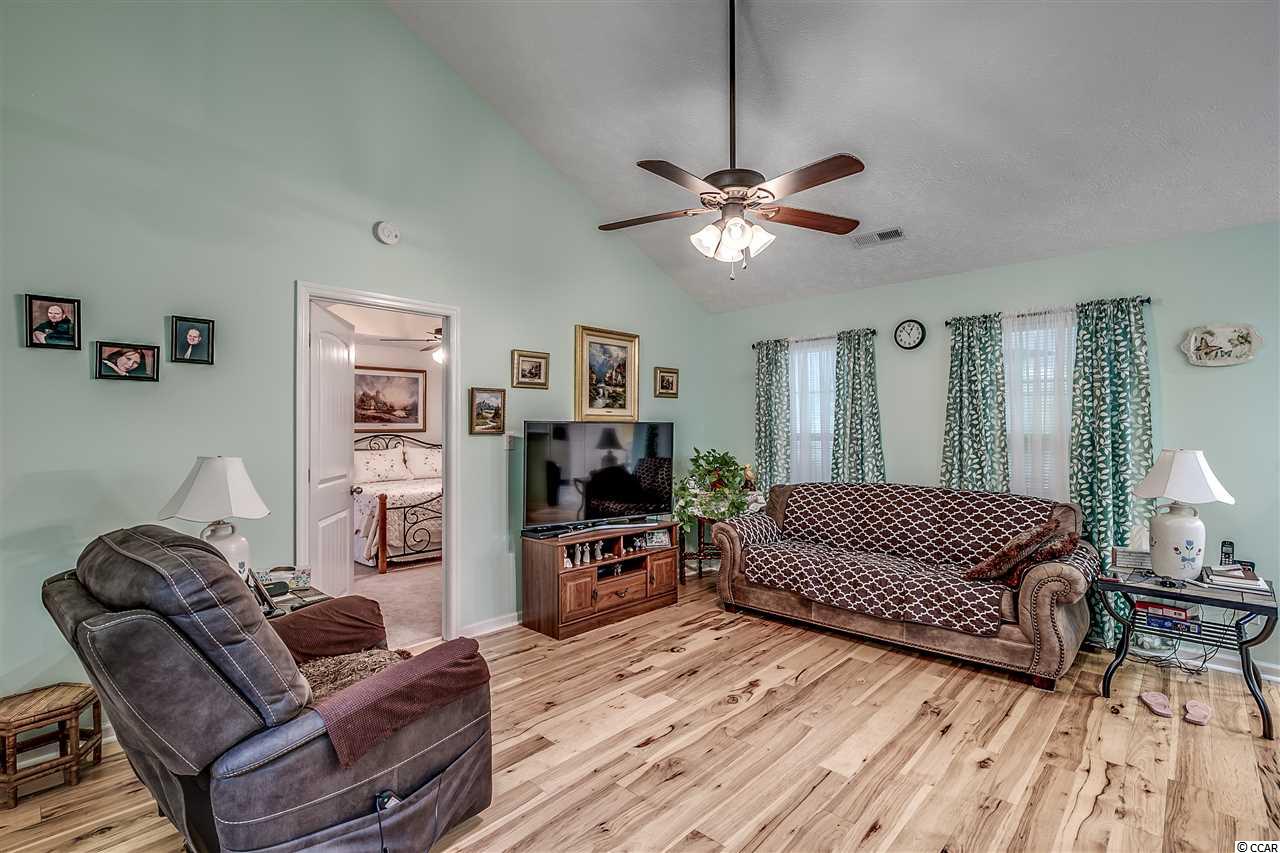 944 Barrett Street Loris, SC 29569 - Photo 5 of 24