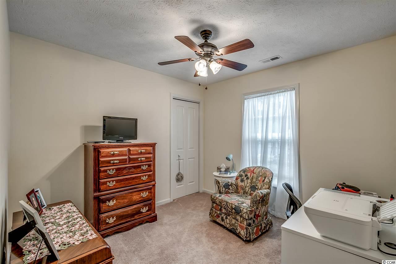 944 Barrett Street Loris, SC 29569 - Photo 9 of 24