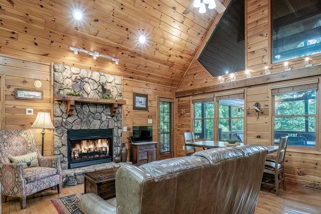 573 Hiawatha Trail Blue Ridge, GA 30513 - Photo 19 of 39 Gallery Image 19