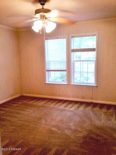 23926 Deer Road Astor, FL 32102 - Photo 7 of 16 IMG_6251