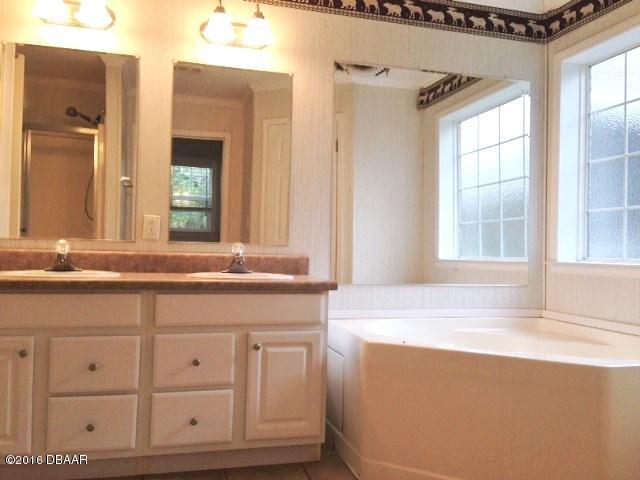 23926 Deer Road Astor, FL 32102 - Photo 9 of 16 IMG_6249