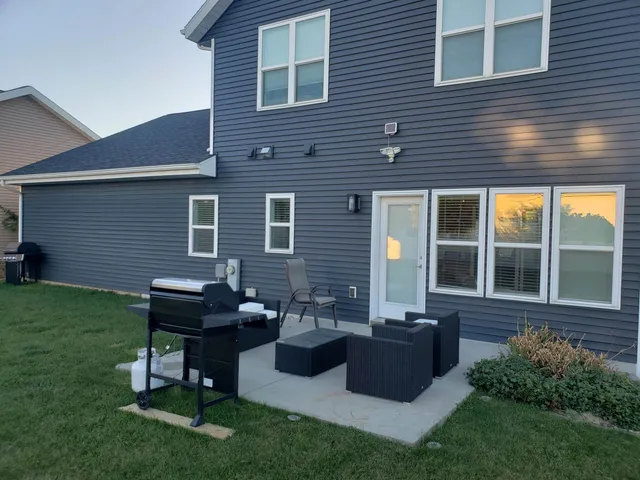 $534,900 | 241 South Longfield Drive, Sun Prairie, WI 53590