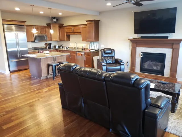 $534,900 | 241 South Longfield Drive, Sun Prairie, WI 53590