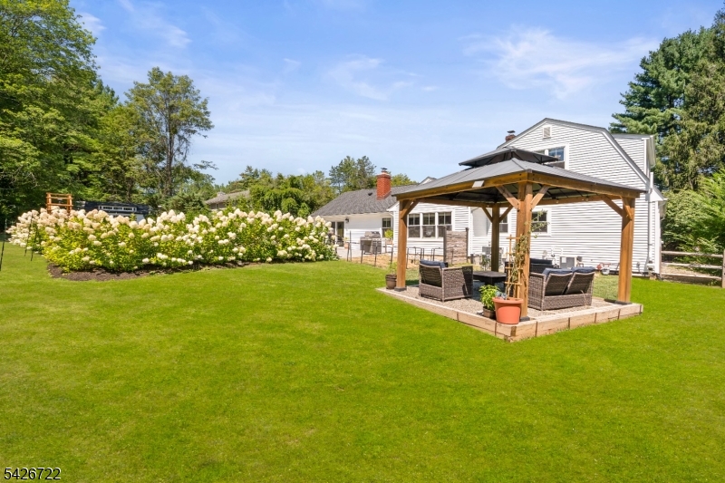 17 Drake Road Mendham, NJ 07945 - Photo 36 of 50