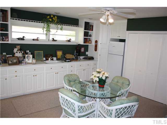 991 Country Club Road Smithfield, NC 27577 - Photo 5 of 16 GREAT 2ND Kitchen/BONUS RM