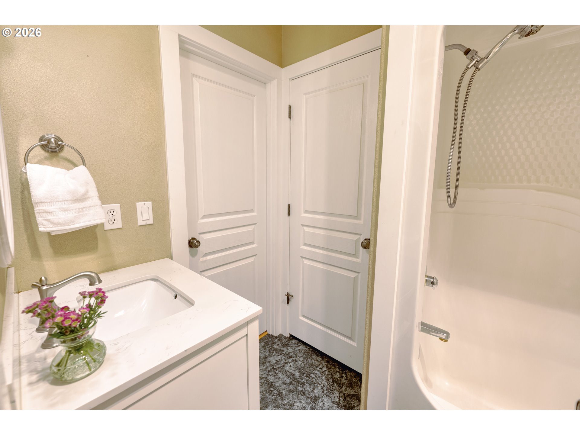 6039 Southwest Haines Street Portland, OR 97219 - Photo 36 of 48 Bathroom, Attached