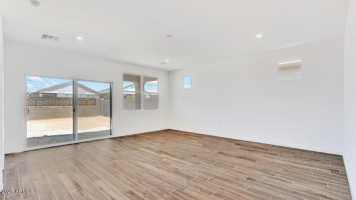 2990 Simone Avenue Apache Junction, AZ 85120 - Photo 9 of 24