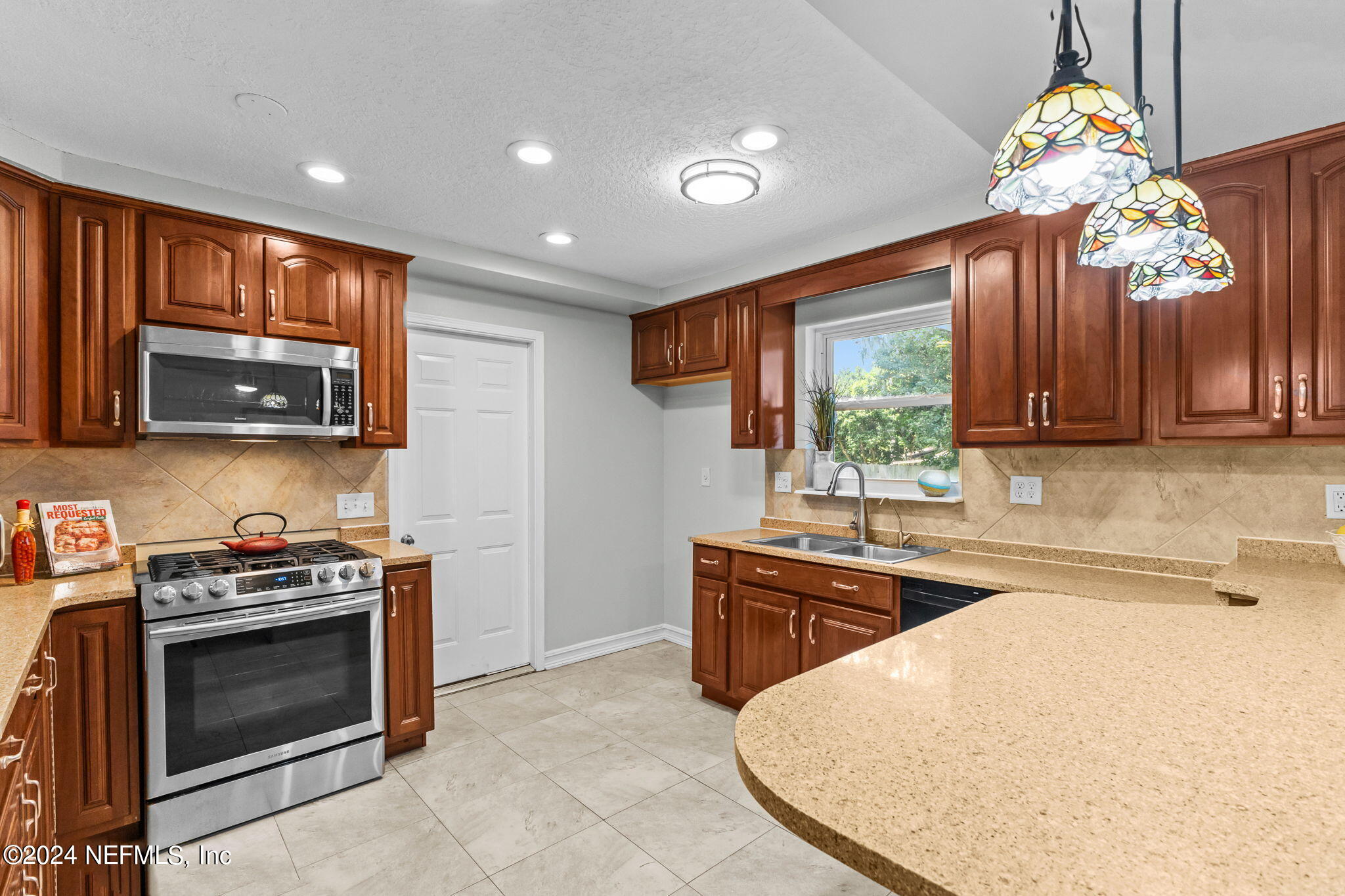 1704 Ormond Road Jacksonville, FL 32225 - Photo 12 of 46 Beautiful Cabinets