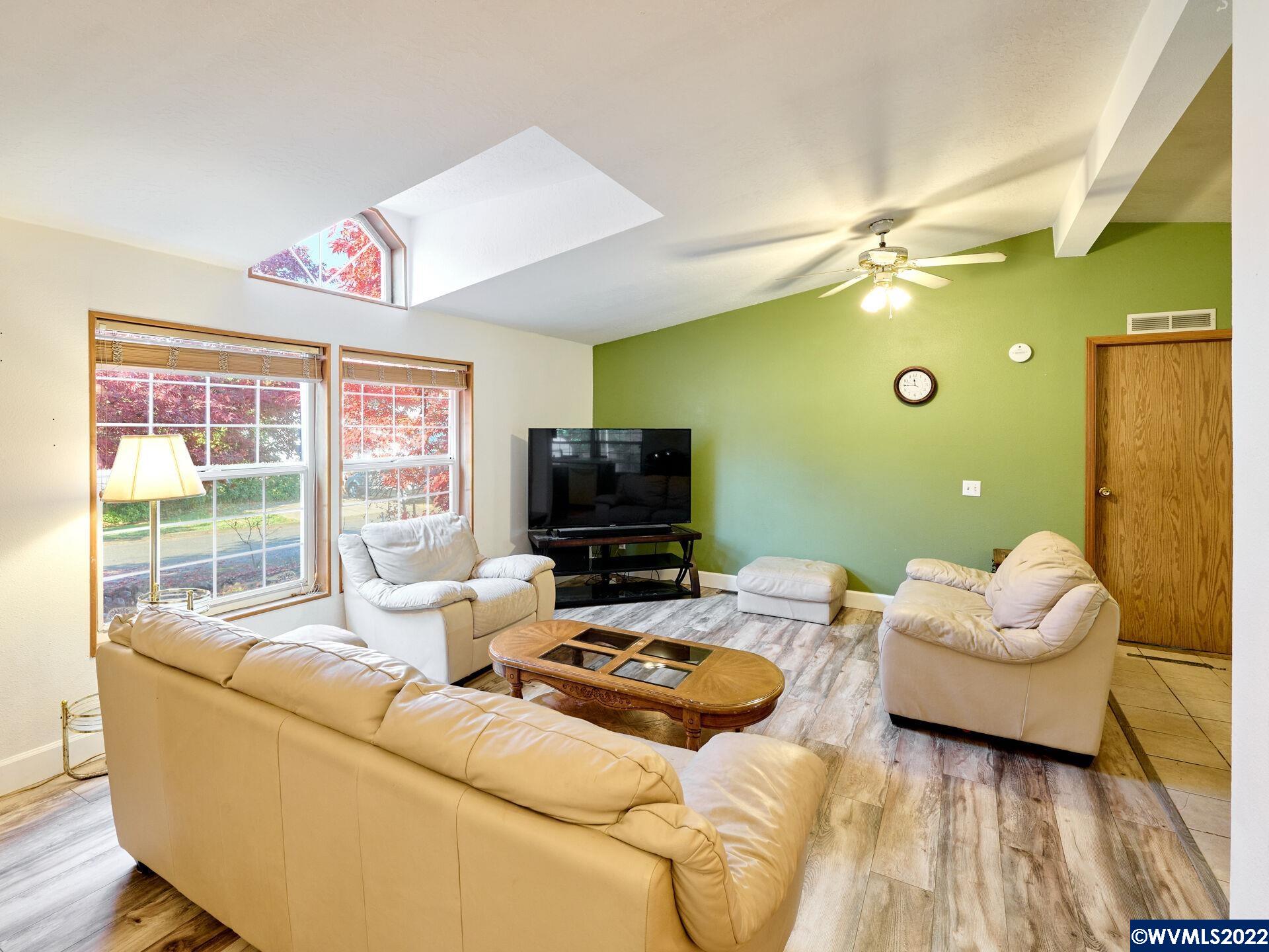 1505 Fern Ridge Road Southeast Stayton, OR 97383 - Photo 7 of 23 Gallery Image 7