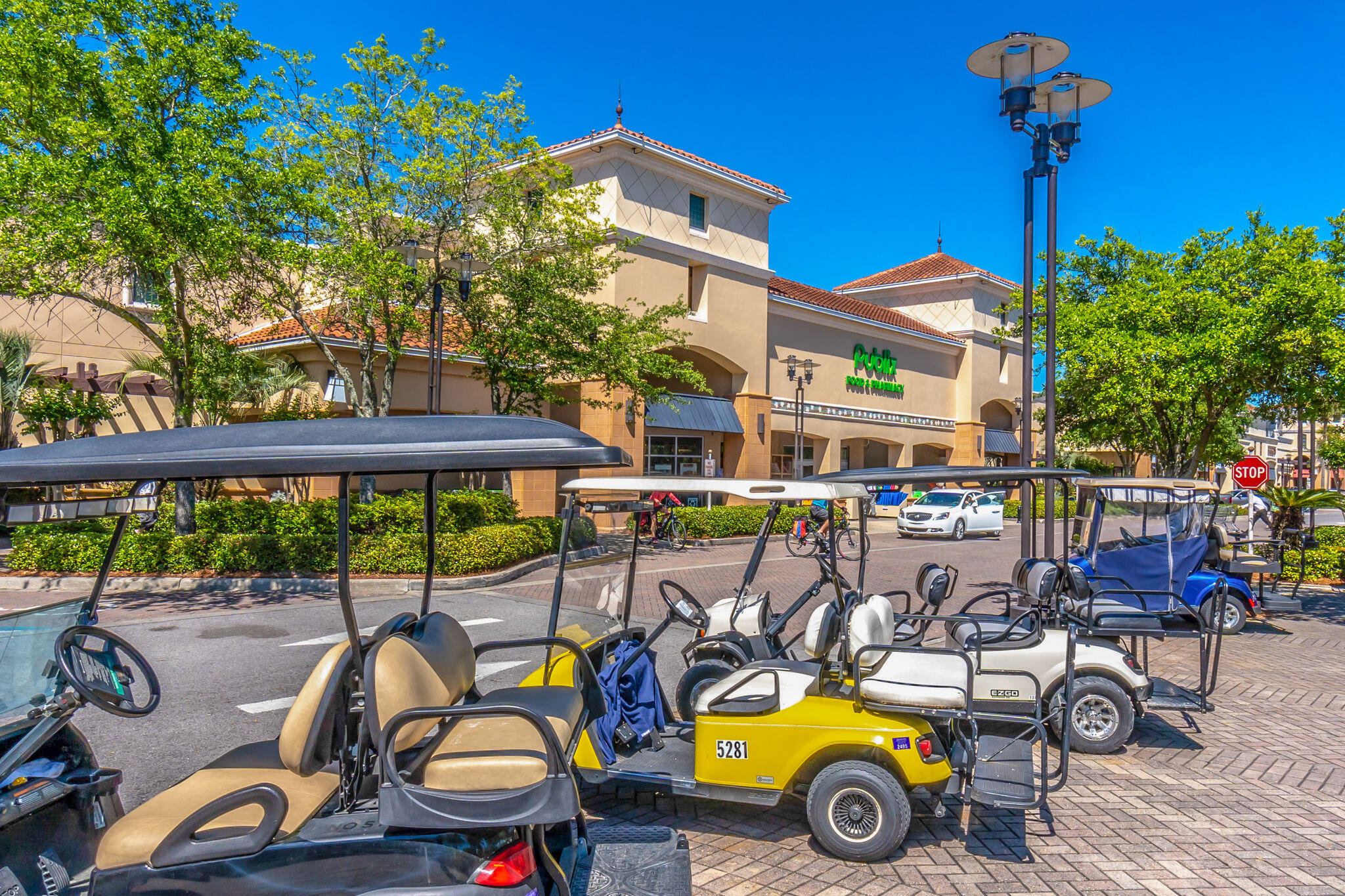 351 L'Atrium Drive Miramar Beach, FL 32550 - Photo 48 of 48 a view of a chairs and table in patio