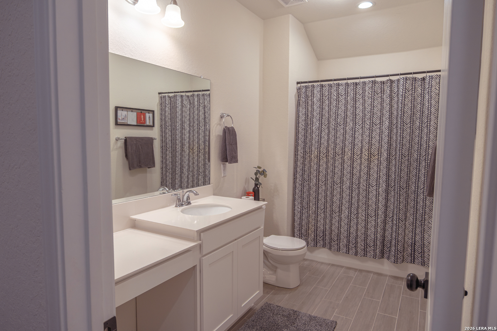 141 Inverness Boerne, TX 78015 - Photo 27 of 33