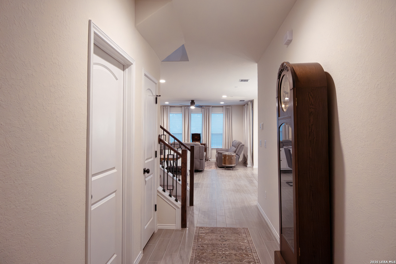 141 Inverness Boerne, TX 78015 - Photo 4 of 33