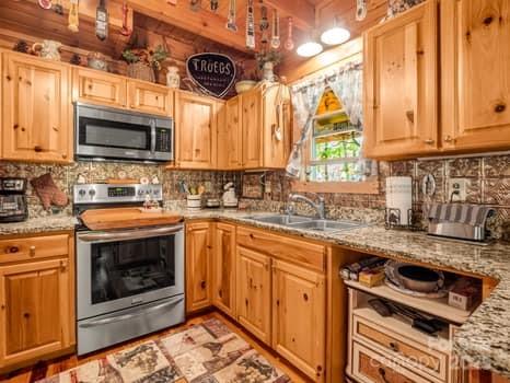 323 Acorn Lane, Unit 6 5 Rutherfordton, NC 28139 - Photo 8 of 38 Gallery Image 8
