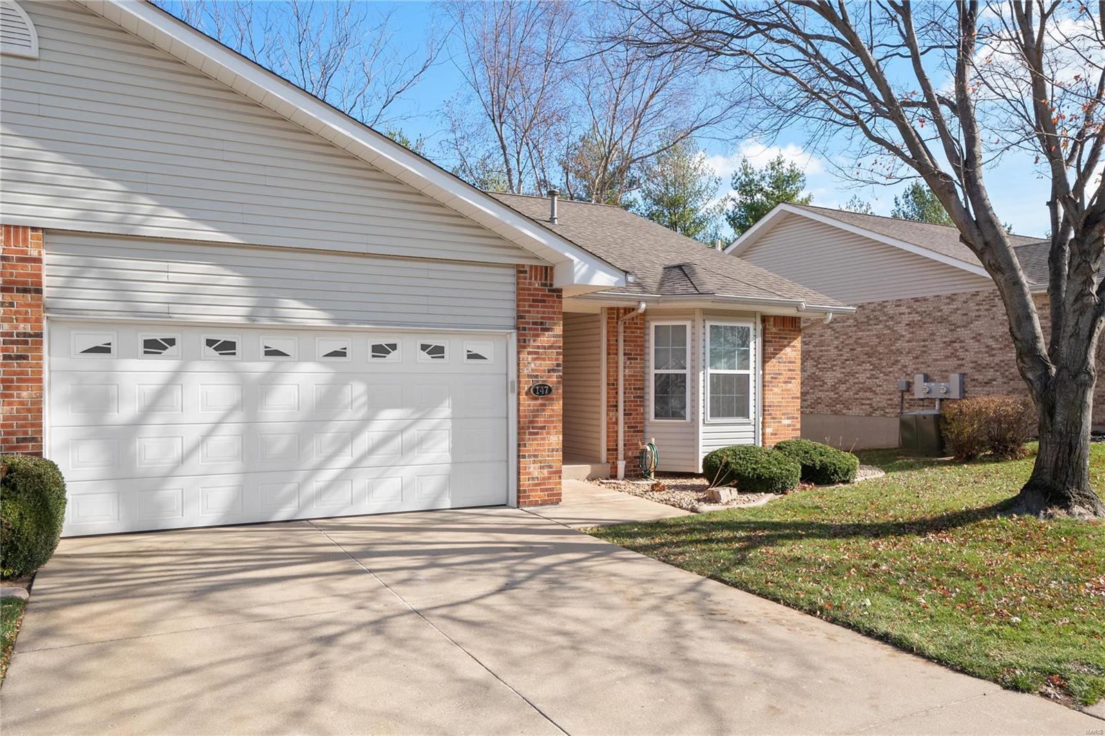 147 Braewood Circle St. Charles, MO 63301 - Photo 3 of 35