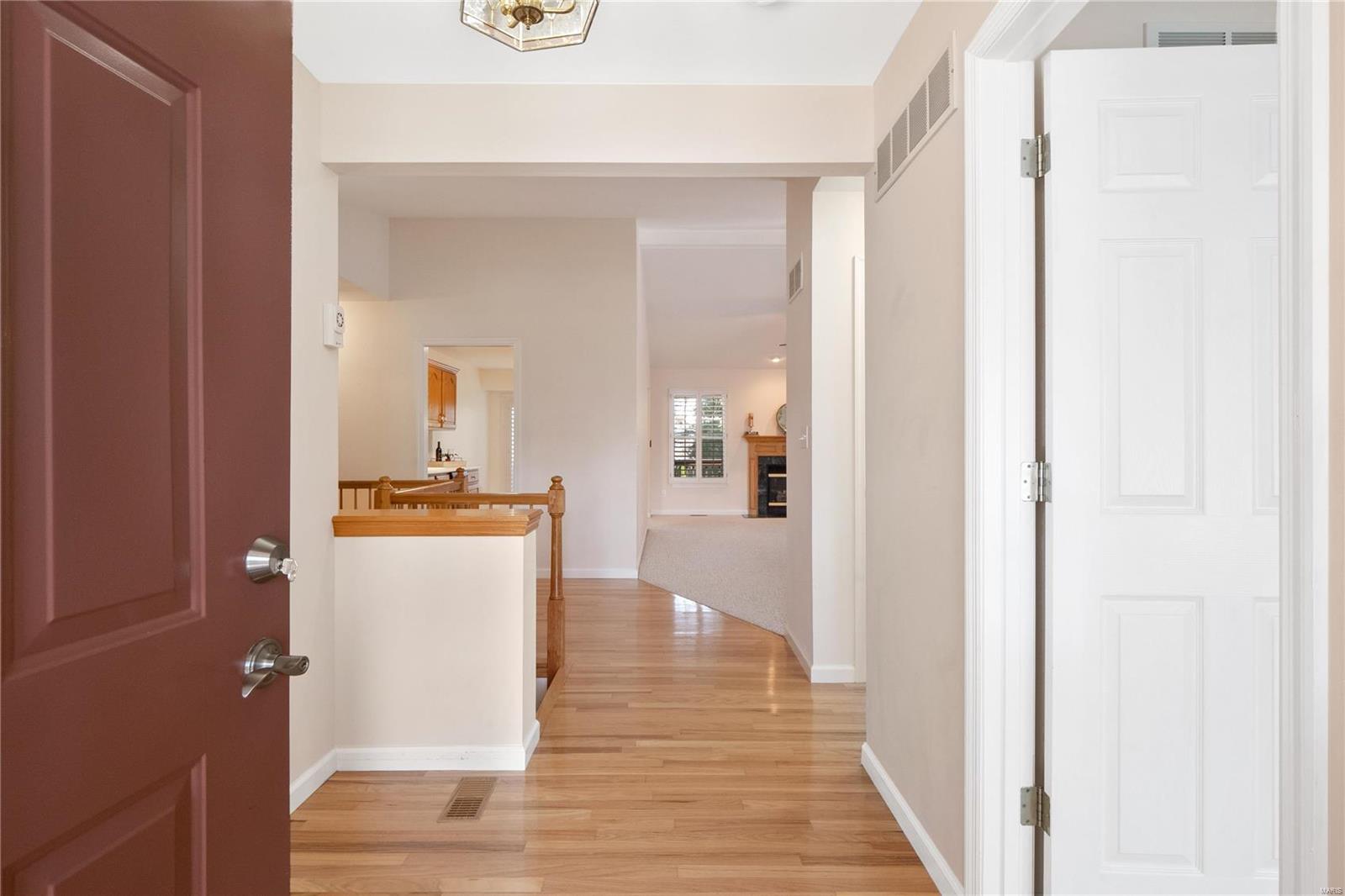 147 Braewood Circle St. Charles, MO 63301 - Photo 4 of 35