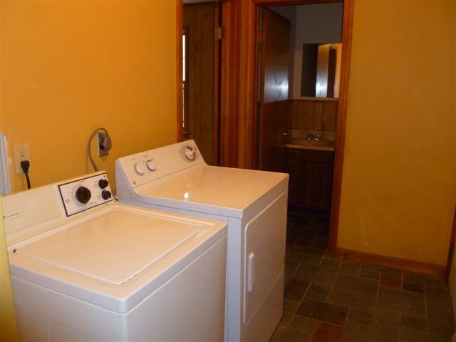 263 Windsor Road Cheshire, MA 01225 - Photo 7 of 13 laundry center