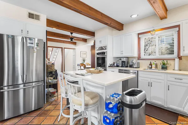 $1,149,000 | 46 Riggs Place, Locust Valley, NY 11560