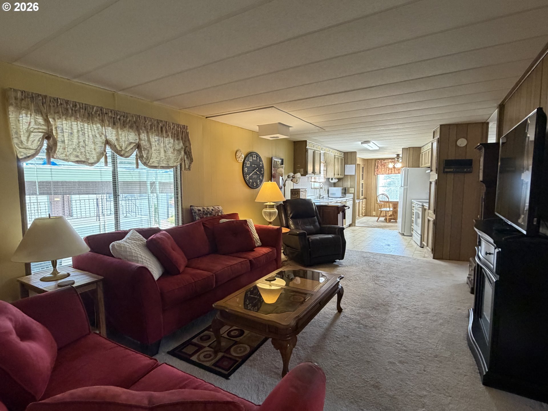 15130 South Maplelane Road, Unit 54 Oregon City, OR 97045 - Photo 9 of 33 Family Room
