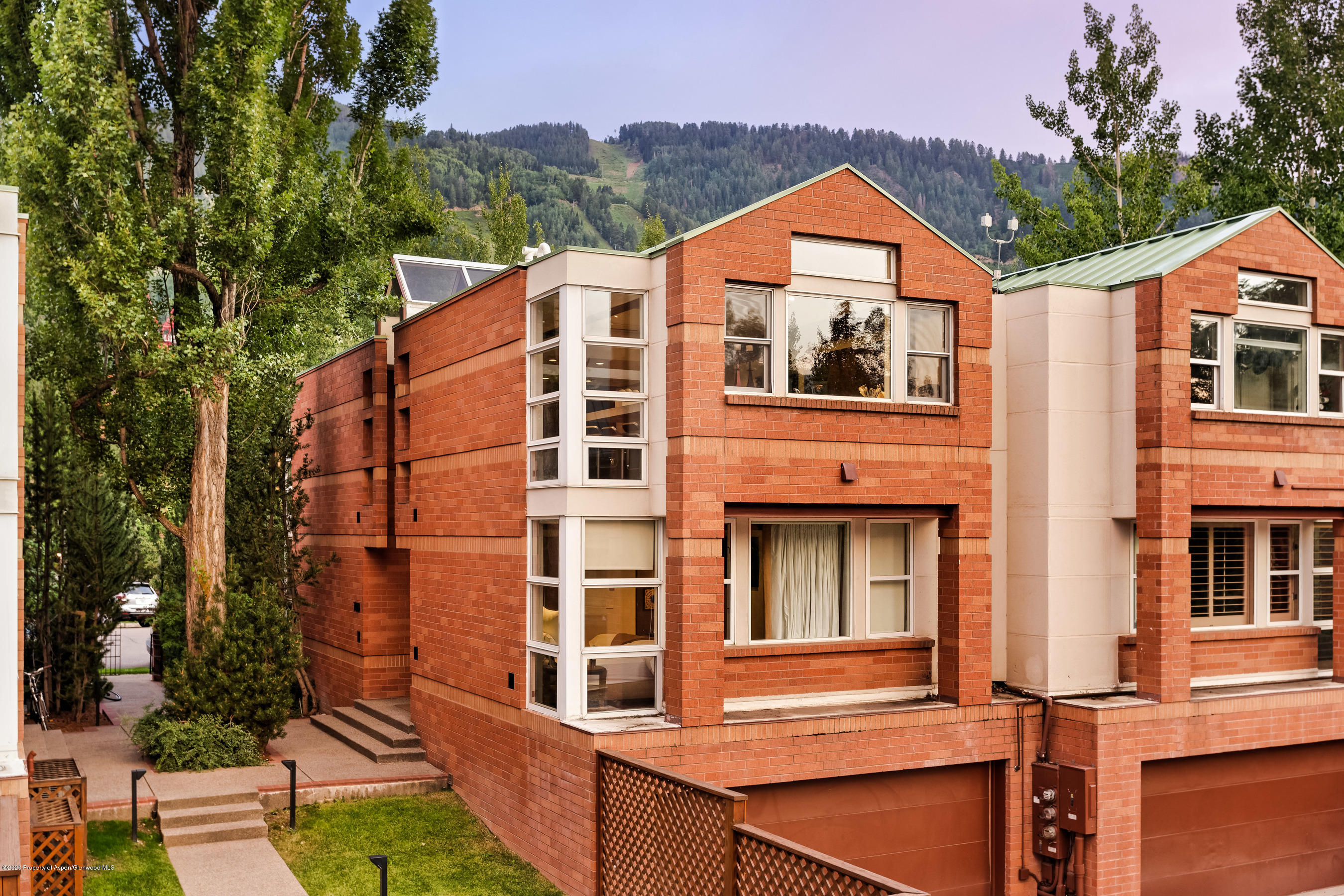 706 East Hyman Avenue, Unit 706 Aspen, CO 81611 - Photo 40 of 46 706eHyman_DASH019