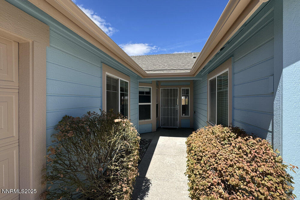 9489 Navajo Ridge Drive Reno, NV 89506 - Photo 3 of 28 entry