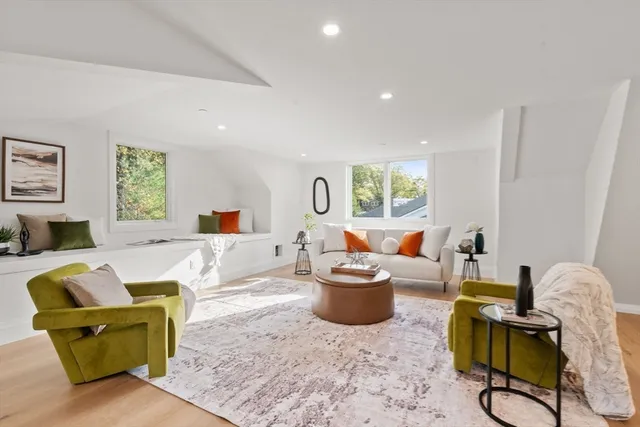 $2,899,000 | 956 Walnut Street, Unit 6, Newton, MA 02459