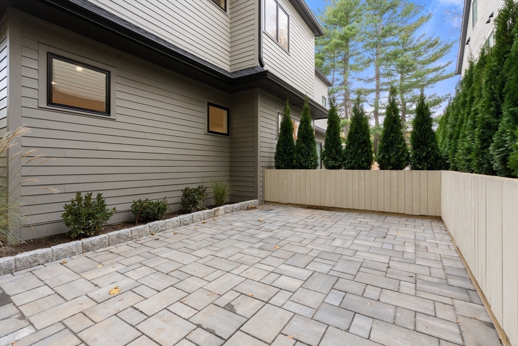 956 Walnut Street, Unit 6 Newton, MA 02461 - Photo 32 of 38