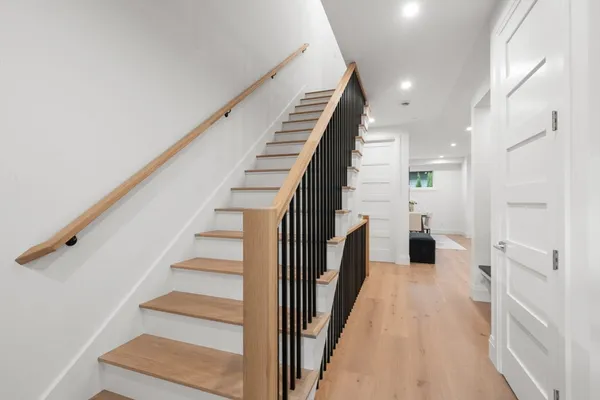 $2,899,000 | 956 Walnut Street, Unit 6, Newton, MA 02459